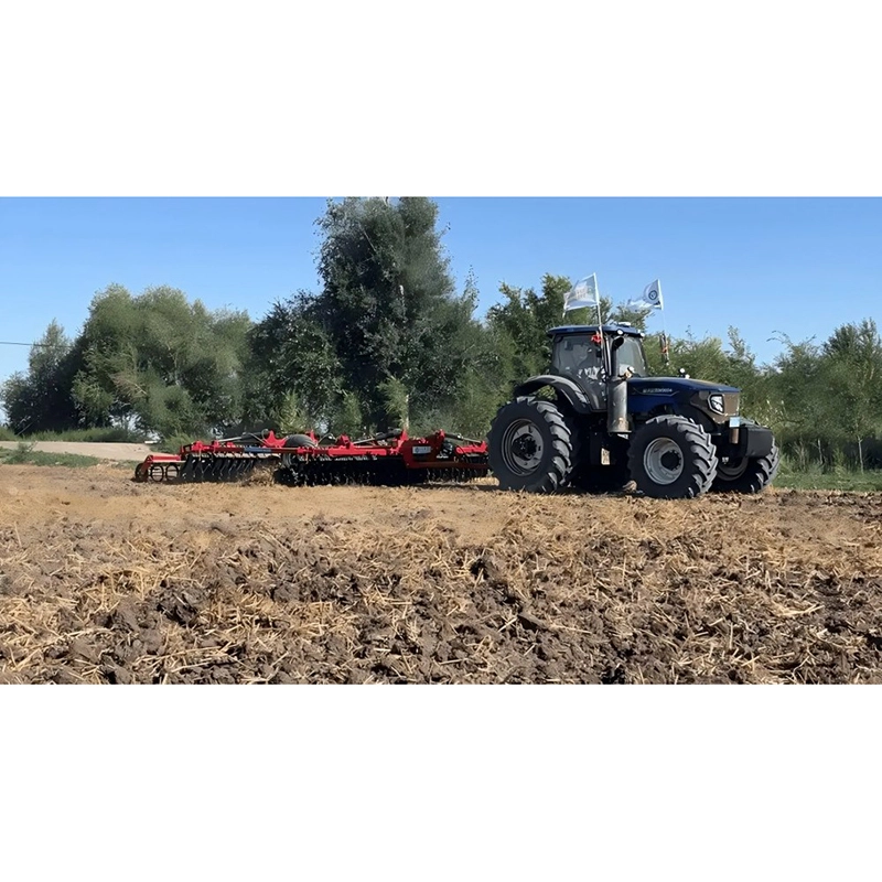 How to add lubricating oil to the disc harrow?